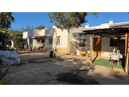 Casa En venta en Santa Eulària Des Riu photo 0
