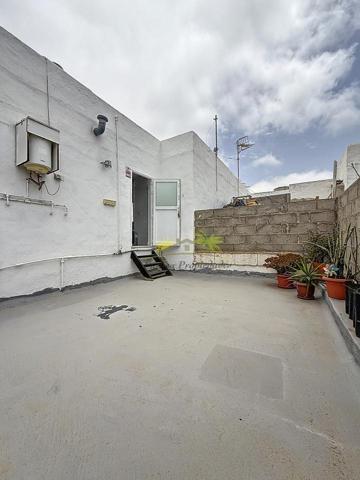Tu nuevo Hogar en Tinajo: Cerca de la Aventura y la Tranquilidad photo 0