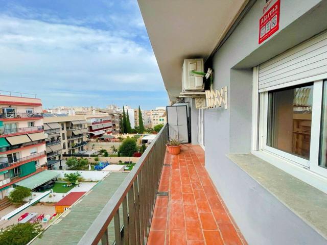 ATICO DE 4 HAB, CENTRO CERDANYOLA photo 0