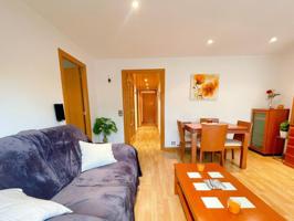 PISO REFORMADO DE 3 HAB Y BALCÓN CENTRO CERDANYOLA photo 0