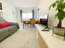 PLANTA BAJA EN RAMBLA RIPOLLET CON PATIO Y DOS AMPLIAS HABITACIONES photo 0