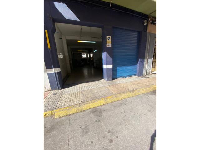 Local comercial en venta en Gandia photo 0