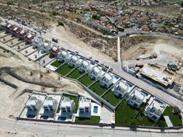 En Venta en El Dorado Country Club Mutxamel Alicante photo 0