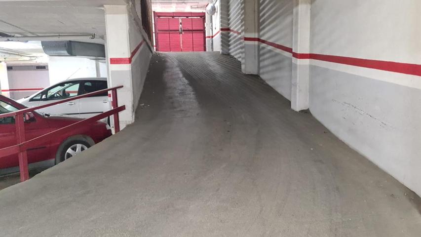 Plaza De Parking en venta en Montornès del Vallès de 10 m2 photo 0