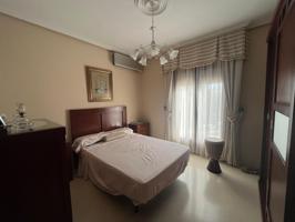Casa En venta en Barrio Bajo, Puente Genil photo 0