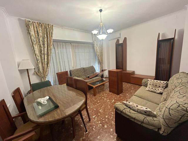 🏡 Piso en venta en pleno centro de Cabra – 2 dormitorios · 1 baño · ¡Solo 95.000 €! photo 0