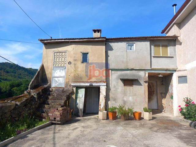Casa para reformar con Bus urbano cerca. photo 0