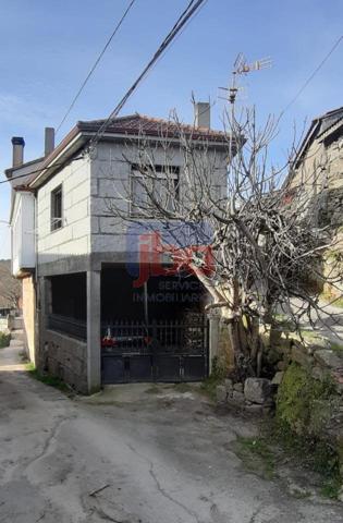 Rairiz de Veiga. Casa de piedra para entrar a vivir. photo 0
