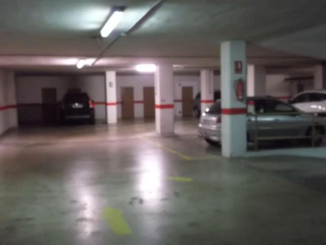 Garaje en venta y alquiler junto Avd. Campanar photo 0