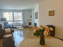 Piso en venta en Ermitagaña-Mendebaldea-Etxabakoitz(31008) photo 0
