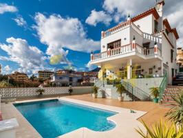Villa En venta en Plaza De Toros, Marbella photo 0