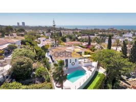 Villa En venta en Elviria, Marbella photo 0