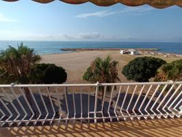 Cambrils. Primera línea de playa. Apartamento 1 dormitorio. Excelentes vistas al mar. photo 0