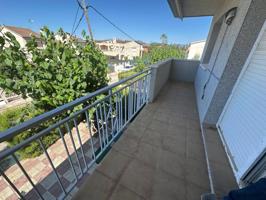 Cambrils. C. Grimpola. Vivienda de 2 habitaciones, 1 baño. Zona comunitaria ajardinada photo 0