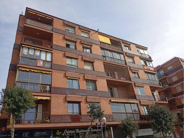 Tarragona ciudad. Piso de 4 hab. 2 baños. Terraza photo 0