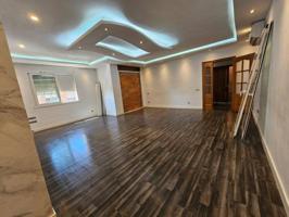 Reus. C. Pau Gargallo. Amplia vivienda 6 hab. en venta photo 0