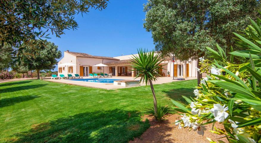 Mallorca, Campos, fantástica villa con licencia ETV, 4 dormitorios y piscina en venta photo 0