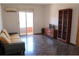 Piso 3 dormitorios con garaje y trastero photo 0