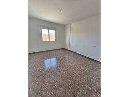 Piso 3 dormitorios con garaje y trastero photo 0