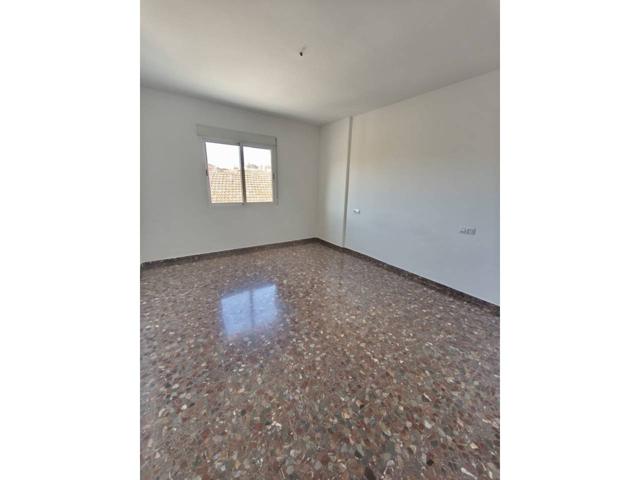 Piso 3 dormitorios con garaje y trastero photo 0