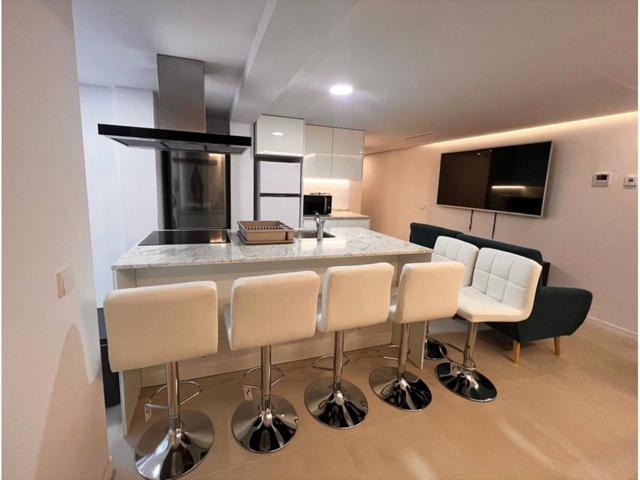 Piso de 5 habitaciones reformado a estrenar en Los Molinos - Ibiza photo 0