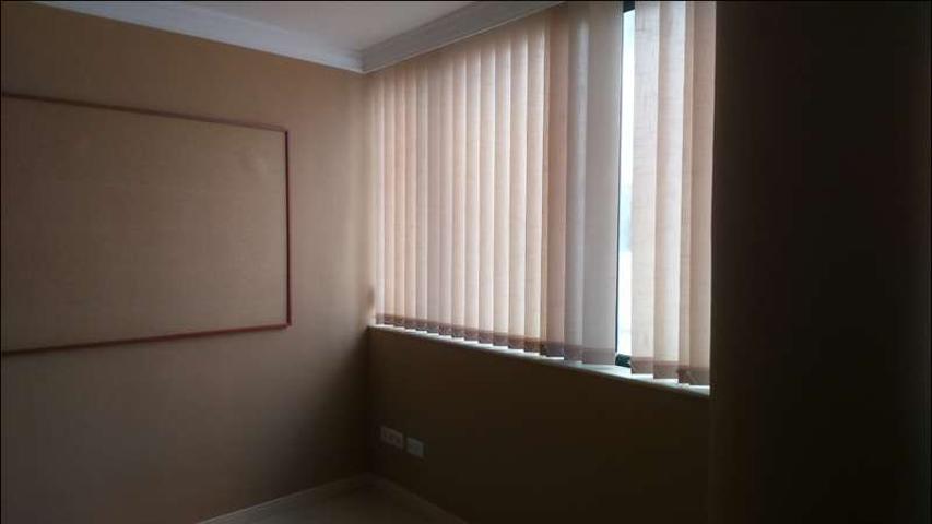 Se vende oficina pleno centro de Arrecife, pegada al paseo marítimo. photo 0
