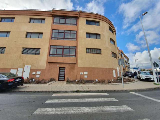 Amplio Local Comercial en zona industrial de Telde. photo 0