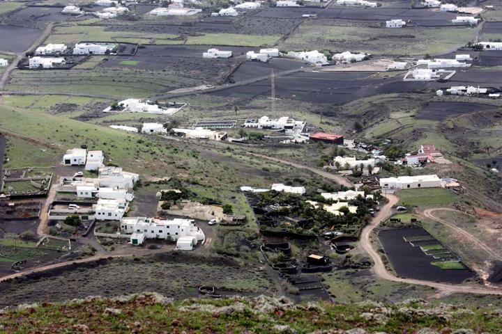 Oportunidad Única en Másdache, Tías: Venta de 4 Suelos Urbanos Residenciales + Finca Rústica de 20.043 m² photo 0