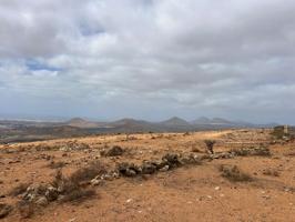Terreno en Teguise con vistas a Nazaret Parcela de 11.330 m² photo 0