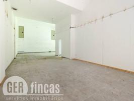 espacioso, con instalación de luz y agua photo 0