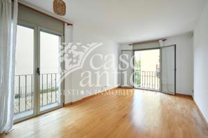 Espectacular piso esquinero en El Raval, Barcelona - ¡Tu nuevo hogar te espera! photo 0