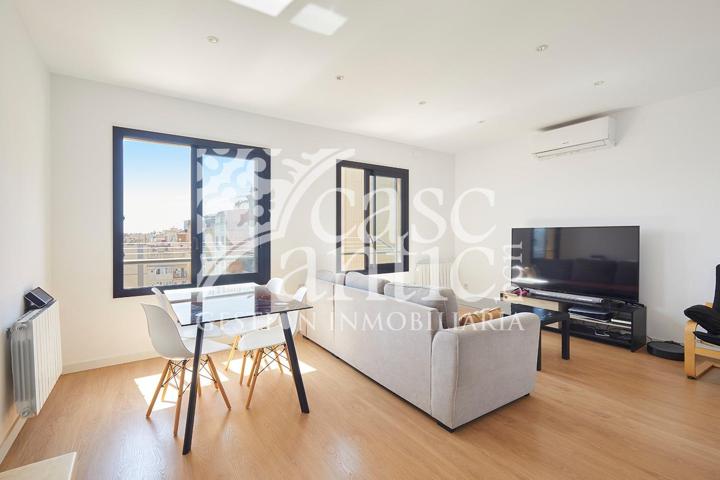 Luminoso piso en la LÁntiga Esquerra de lEixample photo 0