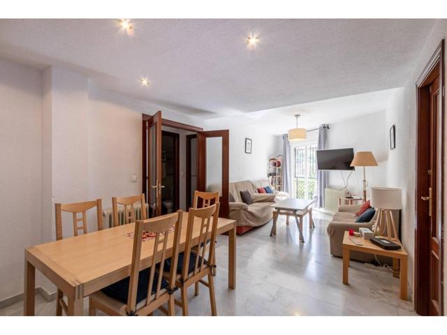 ¡¡Fantástico piso de 7 habitaciones en Bola de Oro!! Ponemos a la venta este piso con enorme rentabilidad para el alqu photo 0