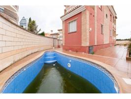 🏡 ¡CHALET EN VENTA EN GÓJAR! 🌿✨ Te presentamos este espectacular chalet independiente en Gójar, una vivienda ideal pa photo 0