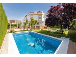 Chalet independiente en venta en Urbanización Los Cerezos, Gójar (Granada) – 284 m² construidos y 745 m2 de parcela, con photo 0
