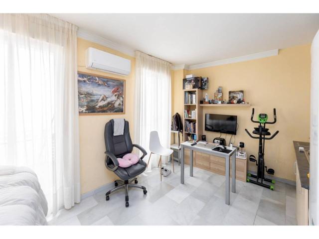 Estudio en venta en el Realejo. Con una ubicación fantástica, a escasos minutos del centro y con la tranquilidad que ofr photo 0