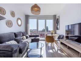 Vivienda de ensueño, completamente reformada con calidades de lujo, amueblada con exquisito gusto y bañada por la luz na photo 0