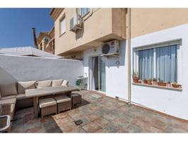 ¿Buscas una casa cómoda, luminosa y en un entorno tranquilo y seguro? Esta vivienda lo tiene todo: está situada en un re photo 0