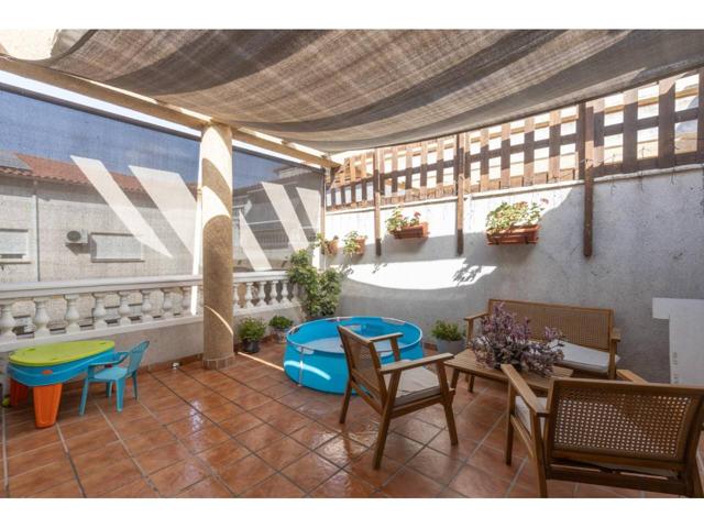 ¿Buscas tranquilidad, luminosidad y espacio exterior? Este encantador piso te ofrece todo eso y más. Ubicado en una zona photo 0