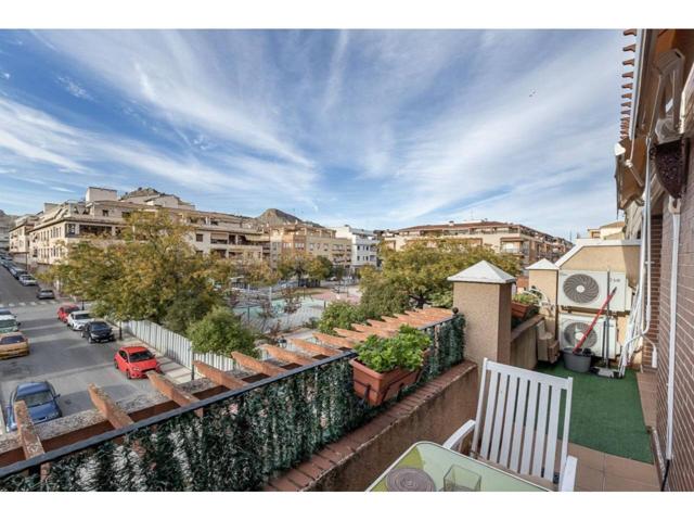 Descubre este encantador piso ubicado en el prestigioso Edificio Diamante de Atarfe. Con una superficie construida de 60 photo 0