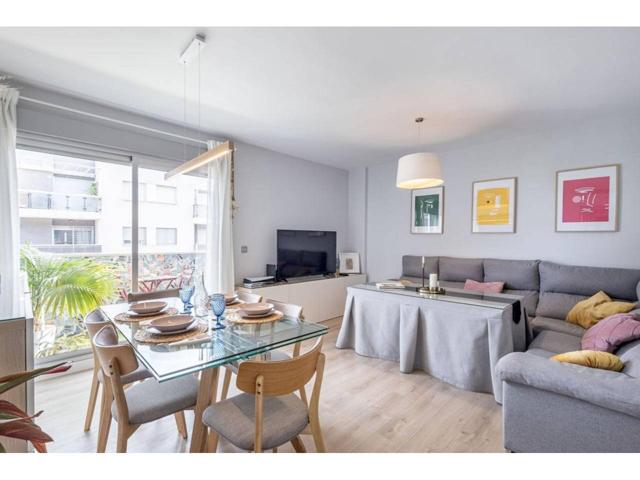 Descubre este hermoso piso ubicado en la mejor urbanización de Alhendín, un lugar ideal para vivir. Con una distribución photo 0