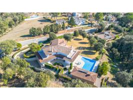 ESPECTACULAR CHALET DE 7.277m2 EN L'OLIVET (SANT GREGORI, GIRONA) photo 0