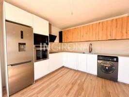 PIS REFORMAT · MOLT LLUMINÓS · A PROP DE LA PLATJA · HABITUAL photo 0