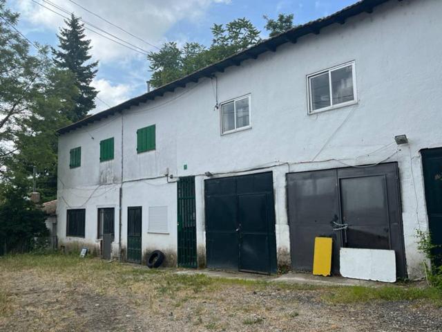 Se Vende Edificio en Cercedilla photo 0