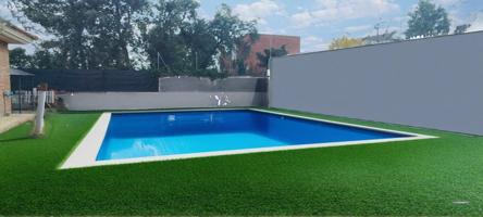 Casa con gran parcela, garaje para 5 coches y muchas posibilidades en Les Comes photo 0