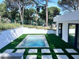 Obra nueva con piscina, jardín y alta eficiencia a 15 min de la Costa Brava photo 0