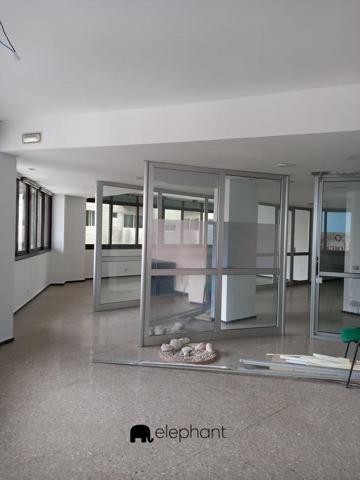 OFICINA EN PLENO CENTRO DE MESA Y LÓPEZ photo 0