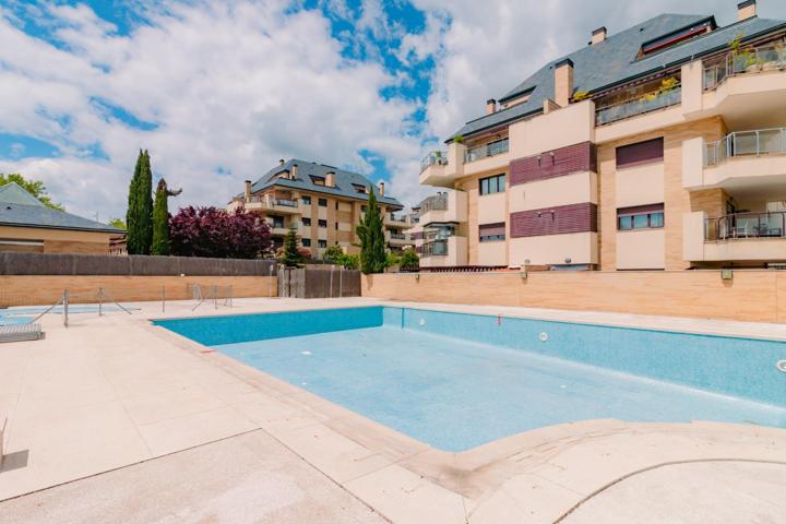 BAJO DÚPLEX CON JARDÍN DE MÁS DE 100M EN LA MEJOR DE ZONA VIÑAS VIEJAS photo 0