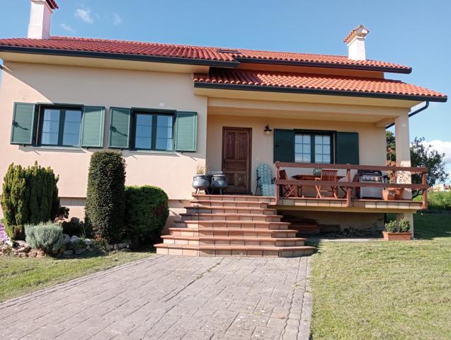 VIVIENDA UNIFAMILIAR PLANTAS BAJA Y BAJO CUBIERTA, VISTAS MAR EN ENTORNO ACOGEDOR Y BIEN COMUNICADO. photo 0
