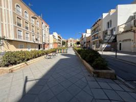 Construye hogar cerca del centro photo 0